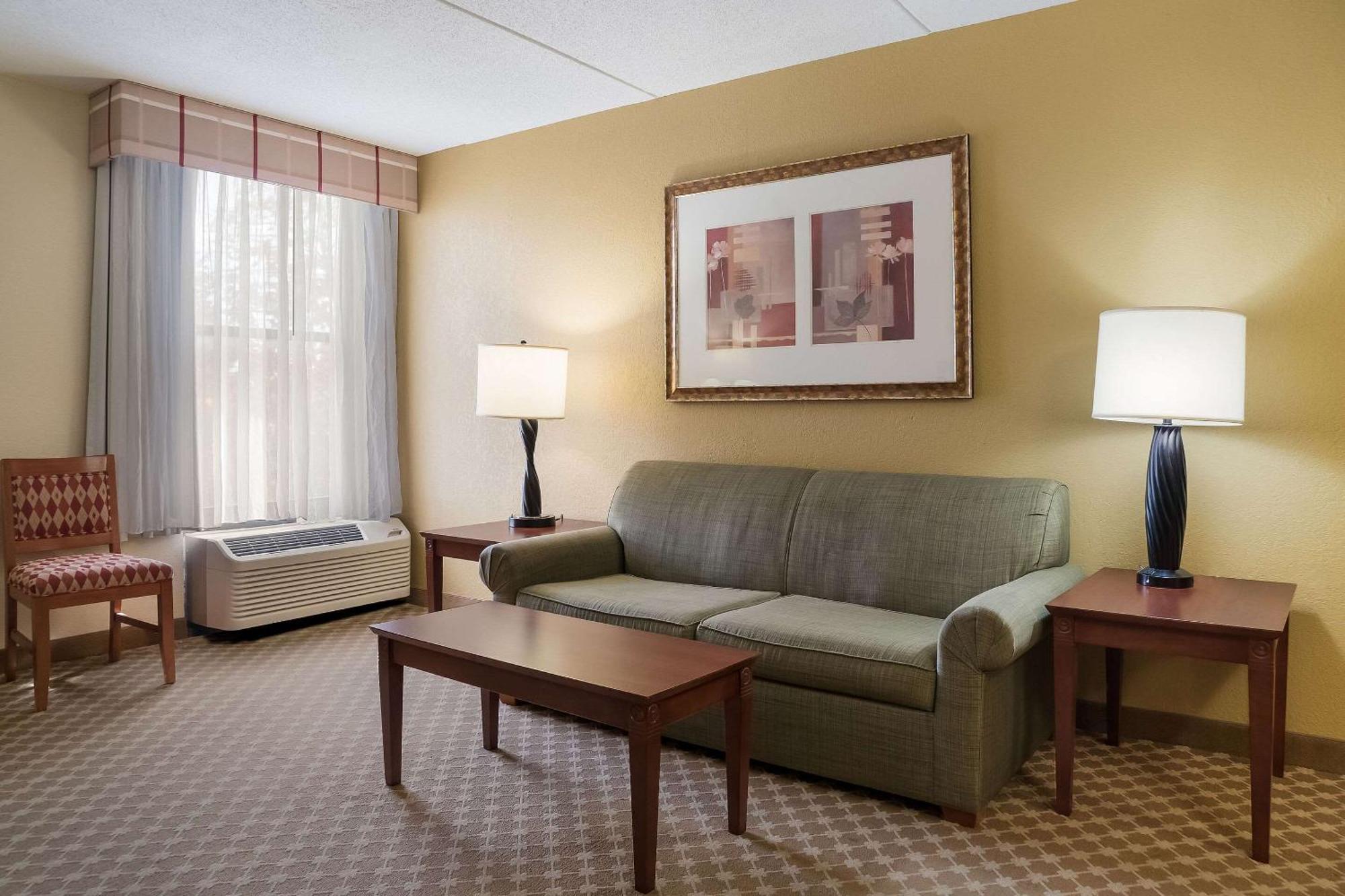 Quality Inn & Suites Saginaw Kültér fotó