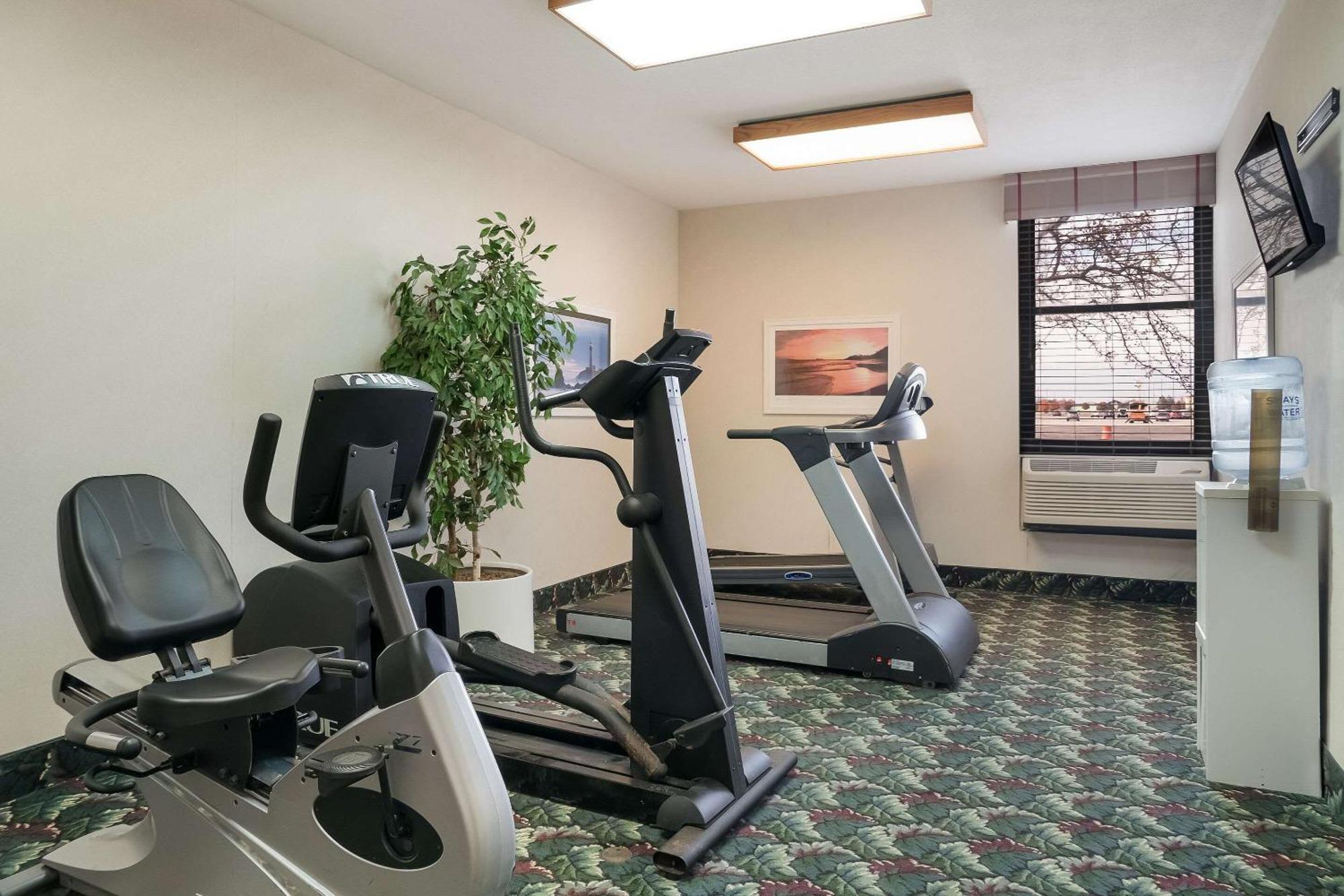 Quality Inn & Suites Saginaw Kültér fotó
