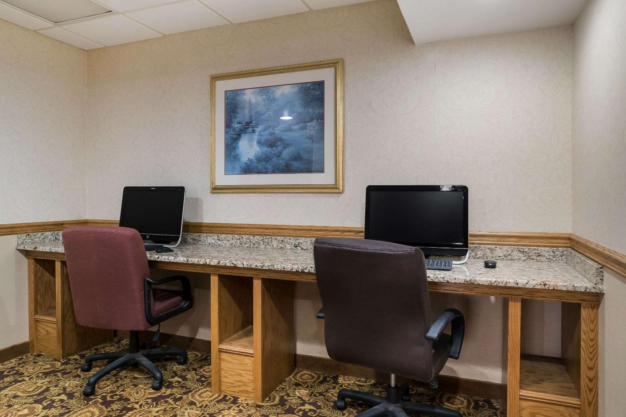 Quality Inn & Suites Saginaw Kültér fotó