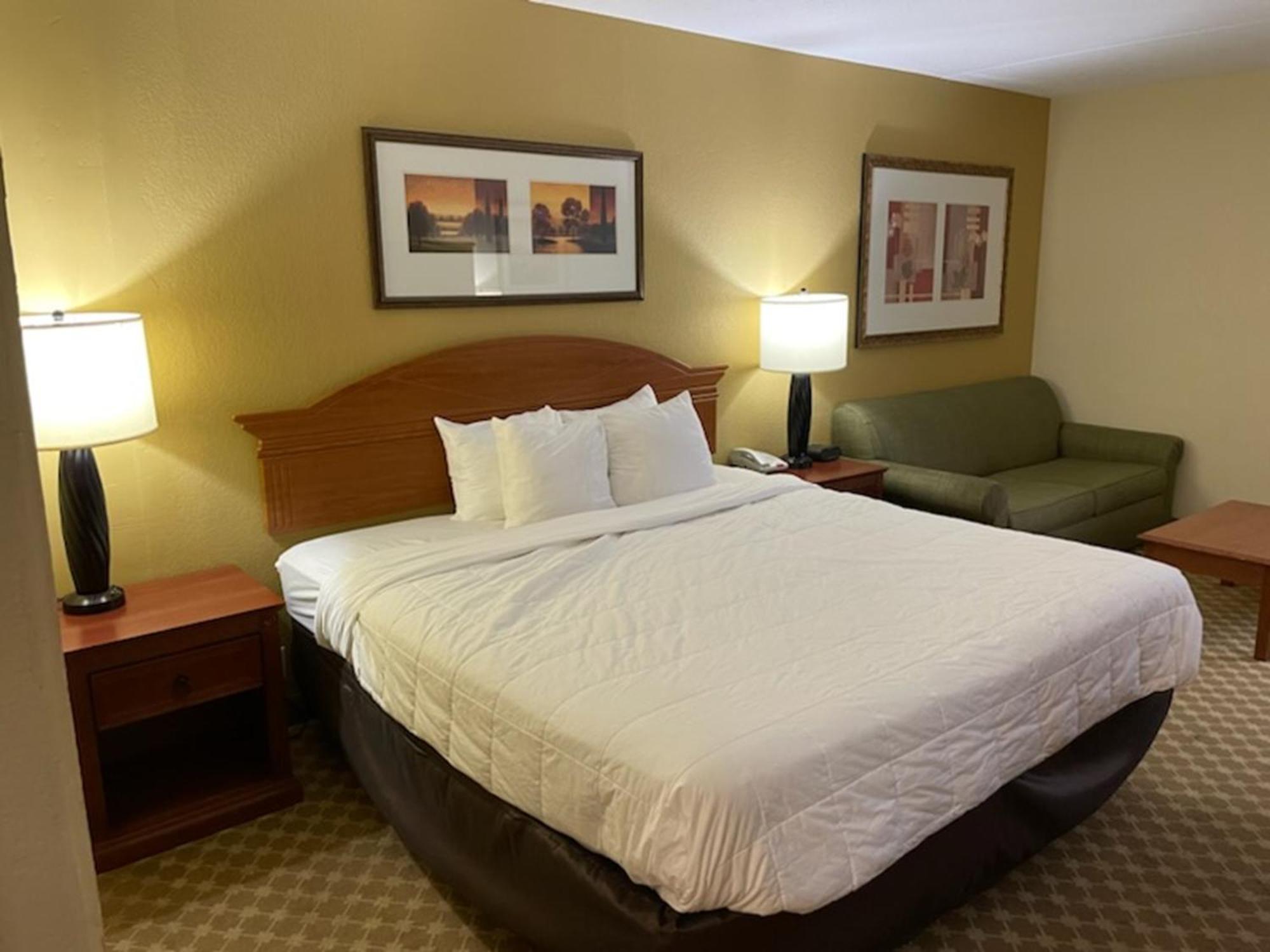 Quality Inn & Suites Saginaw Kültér fotó