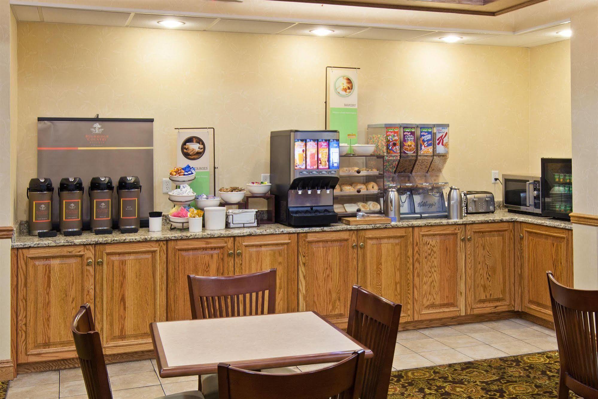 Quality Inn & Suites Saginaw Étterem fotó